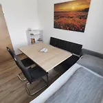 Florine Apartament *